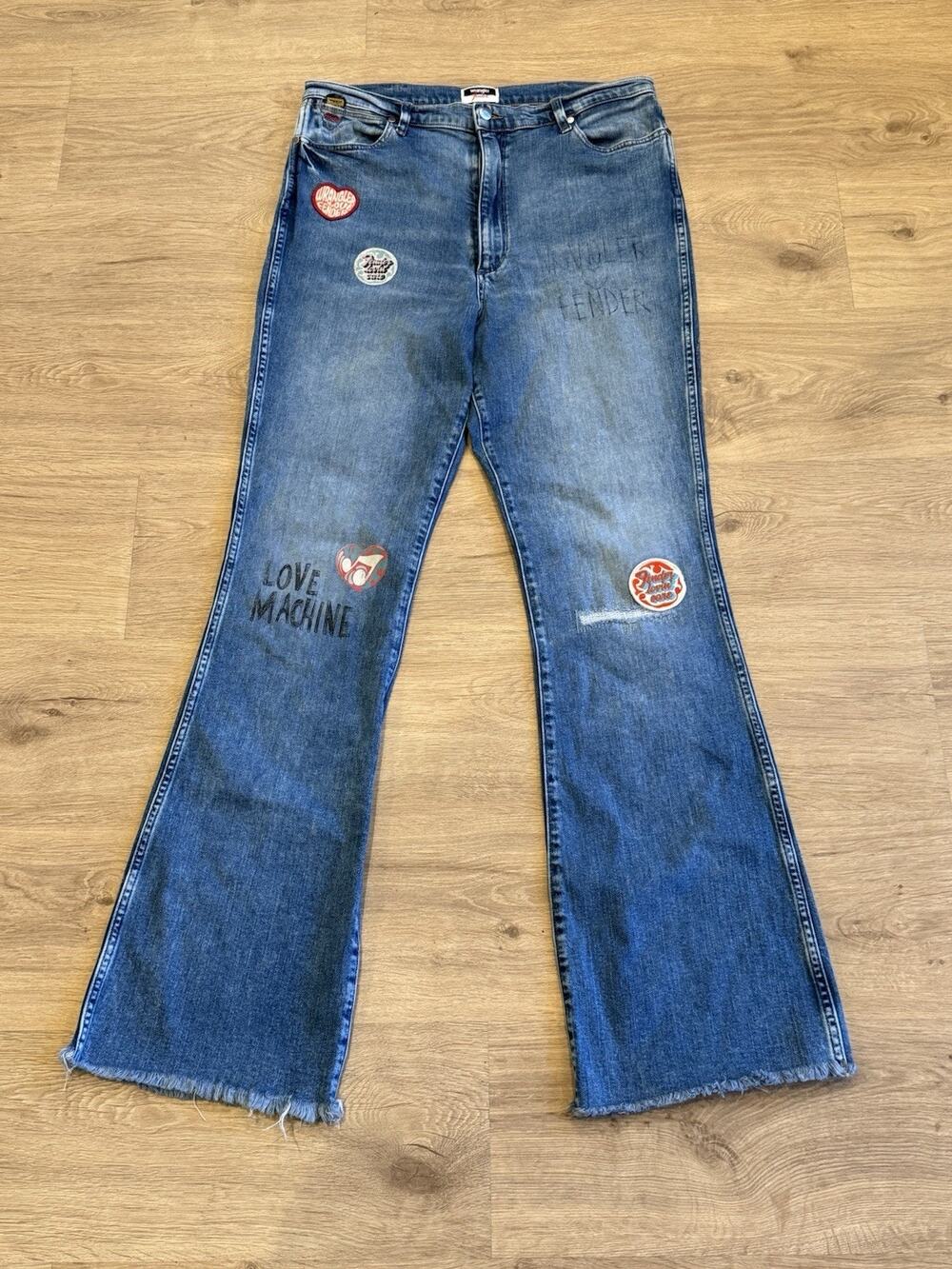 WRANGLER X FENDER Westward 626 High Rise Bootcut Jeans Fray Hem W32 L34 Patches